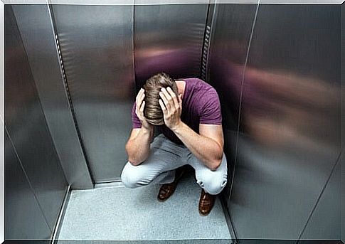 Elevator phobia: causes and symptoms