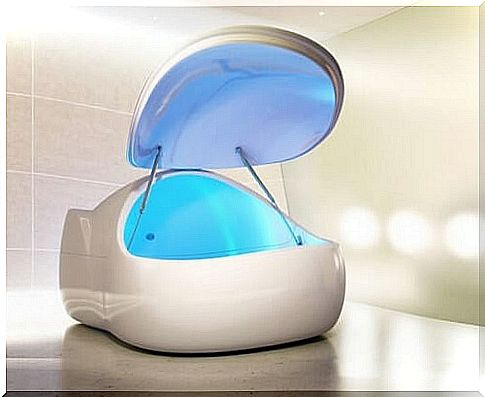 Sensory deprivation tank and benefits